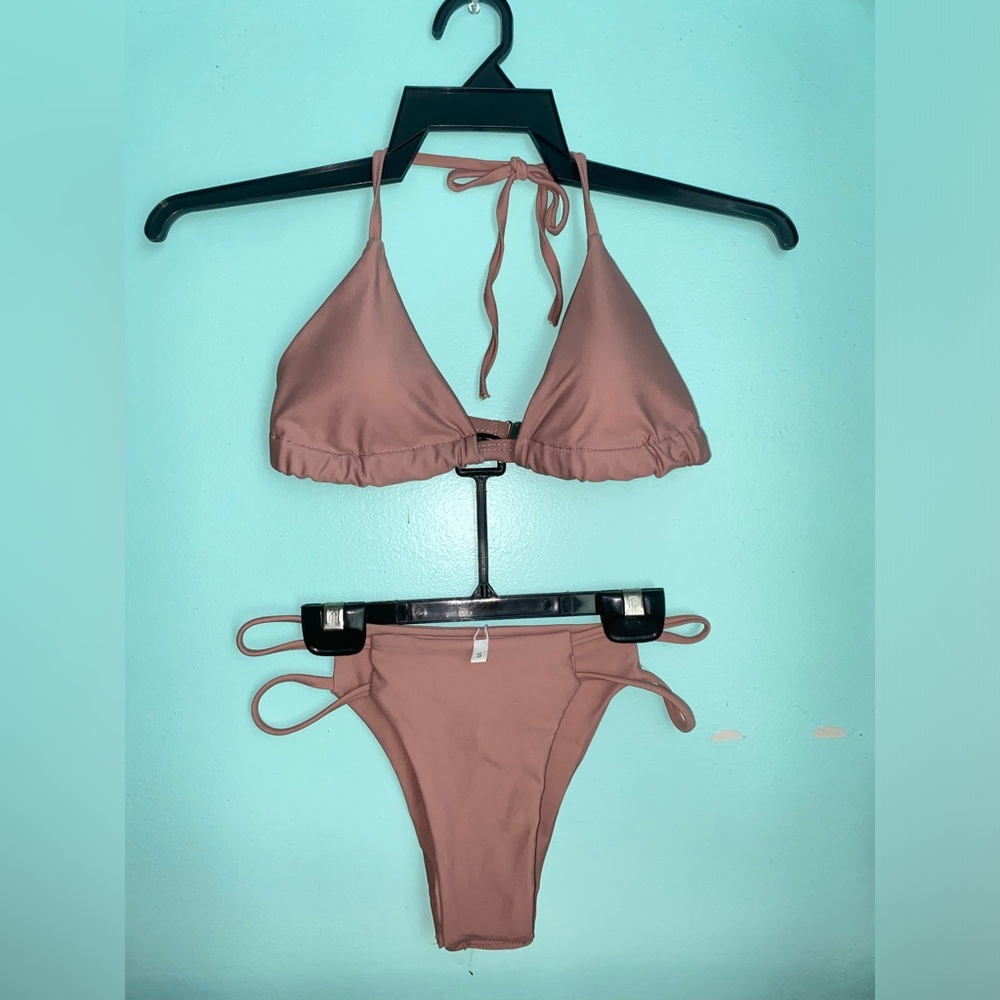 Mauve bikini